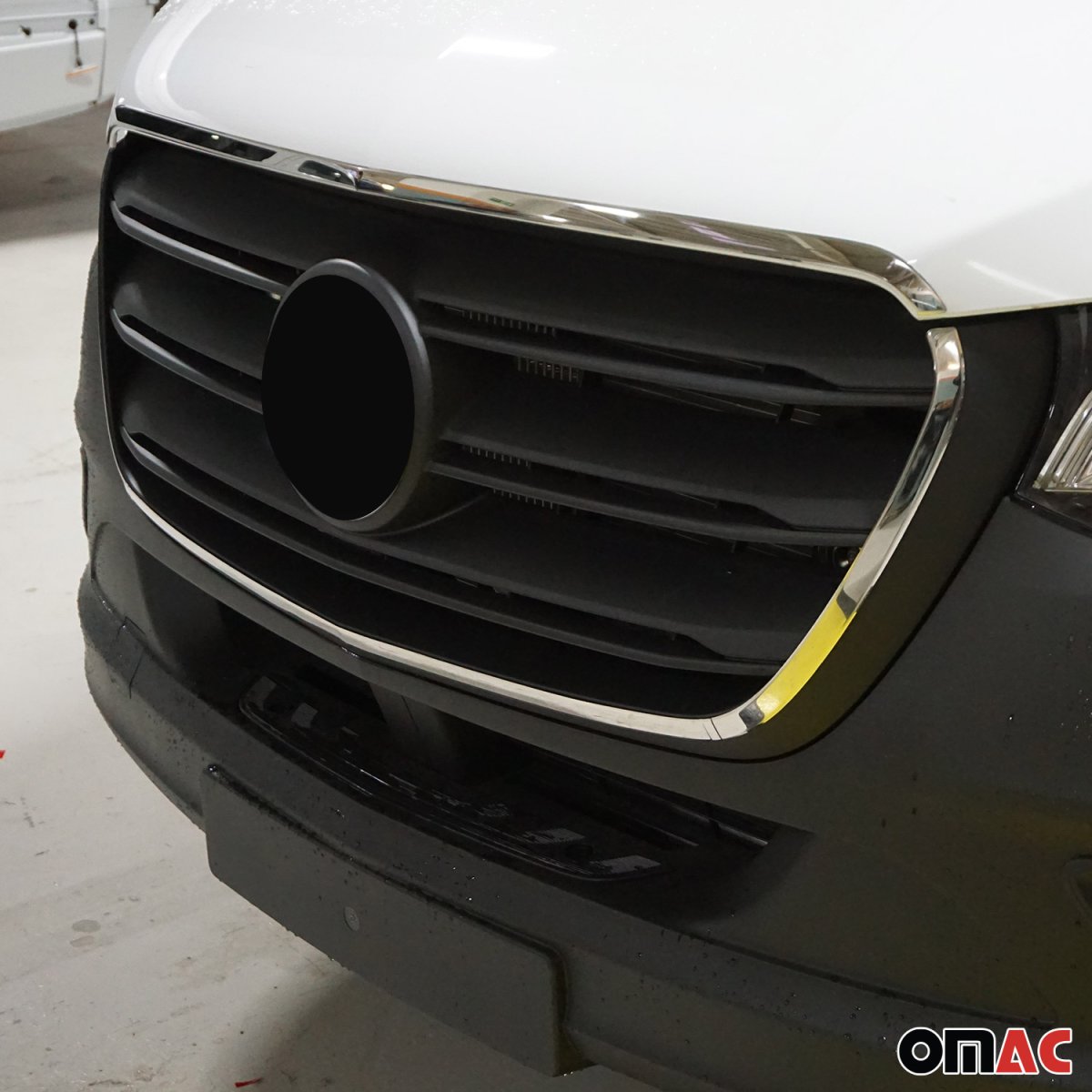 Mercedes Sprinter W907 Front Grill Trim - Omac - Gloss Silver - 2018